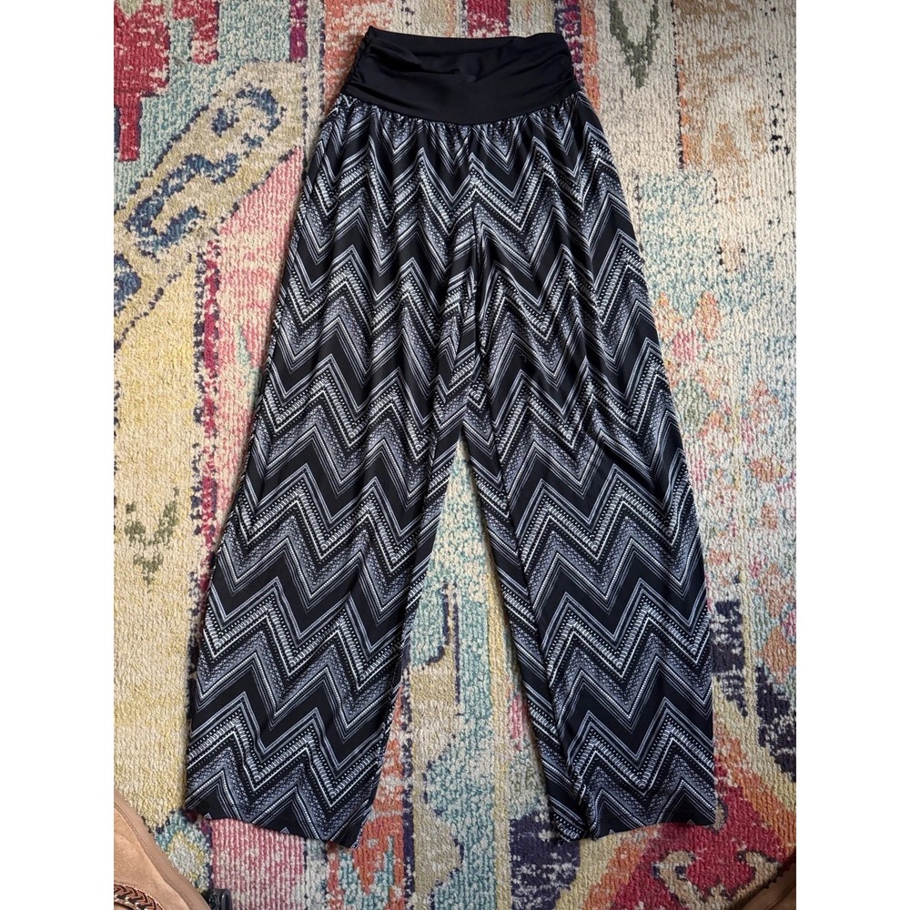 Apt. 9 Black, White, Grey Geometric Pattern Pants With Elastic Band Y2K Stretch